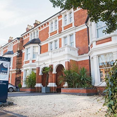 The Blue Piano Guesthouse Бирмингам Екстериор снимка